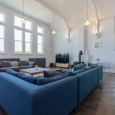 Villa Luxury Victorian School With Views Of Harbour à Fowey Extérieur photo